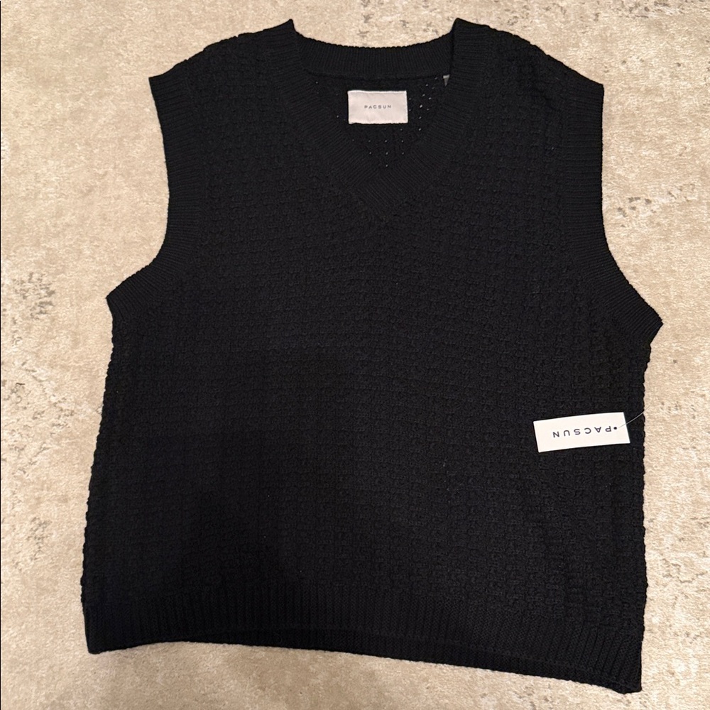 Black Knit Sleeveless Sweater Vest